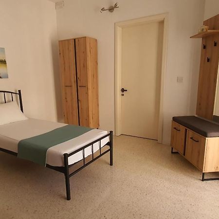 Central Studio Apartment Santa Vennera Bagian luar foto