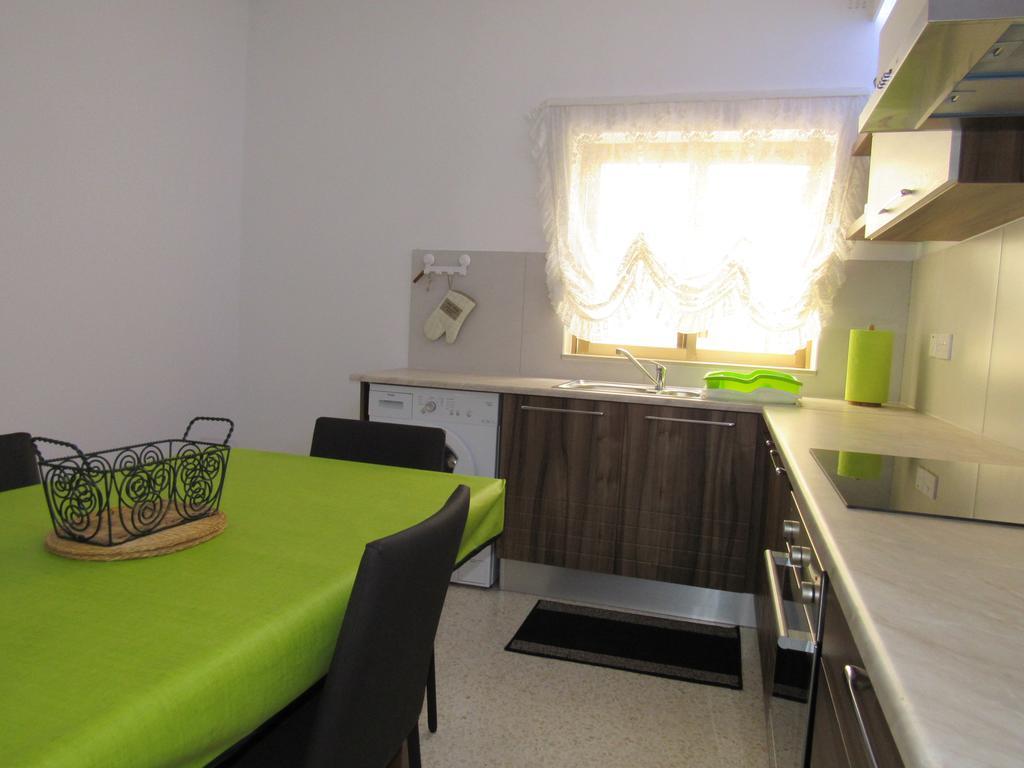 Central Studio Apartment Santa Vennera Bagian luar foto