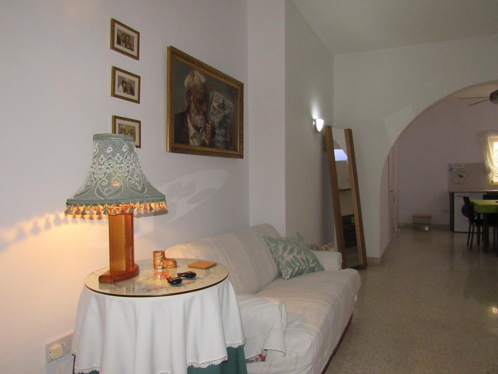 Central Studio Apartment Santa Vennera Bagian luar foto