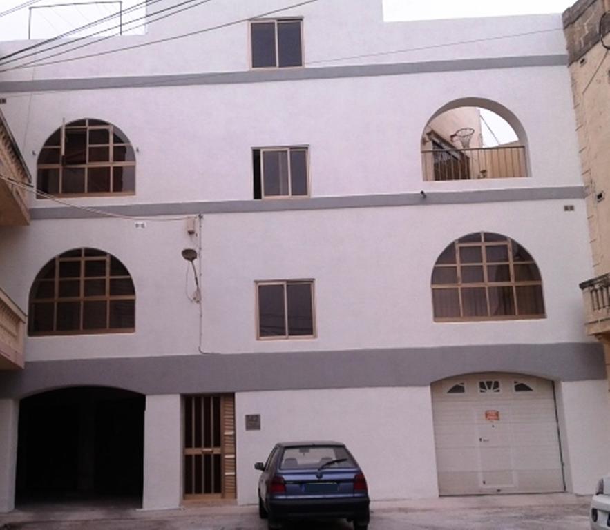 Central Studio Apartment Santa Vennera Bagian luar foto