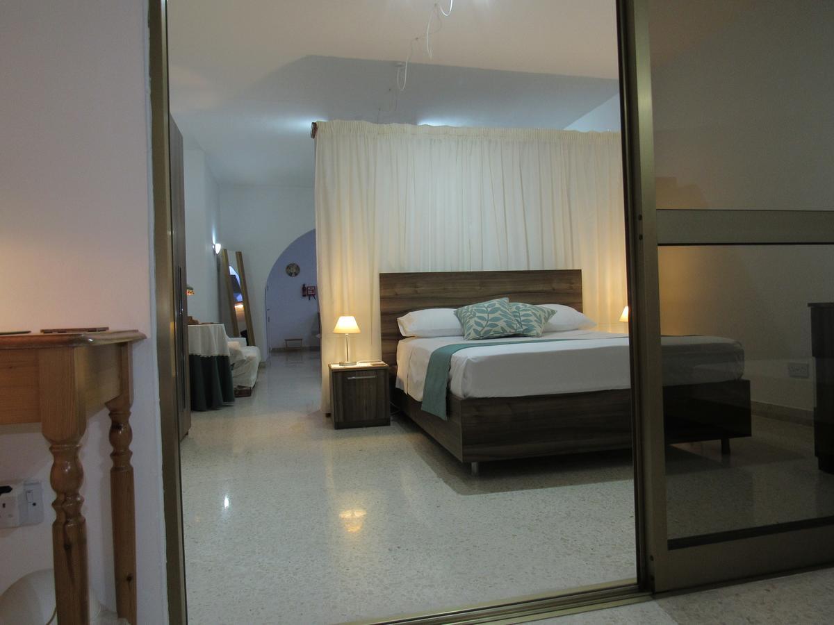 Central Studio Apartment Santa Vennera Bagian luar foto