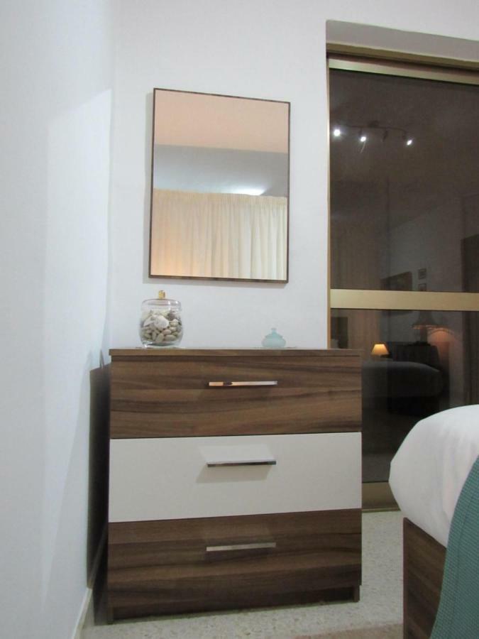 Central Studio Apartment Santa Vennera Bagian luar foto
