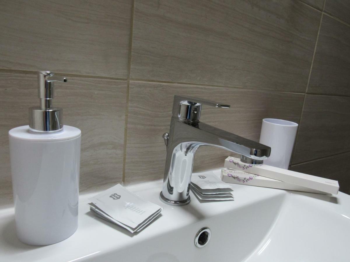 Central Studio Apartment Santa Vennera Bagian luar foto